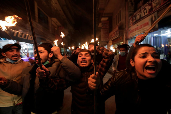 حامیان سوزاندن جنازه در سریلانکا  (تصاویر)