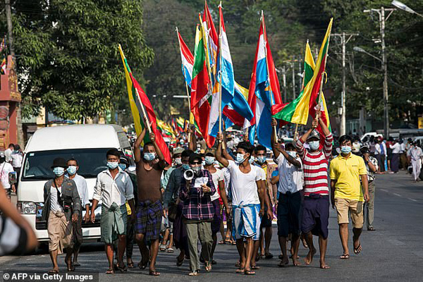 تصاویر برگزیده عکاسان از دور دنیا (گزارش تصویری)