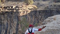 جزئیات سانحه سقوط خودرو به دره «عباس آباد»همدان