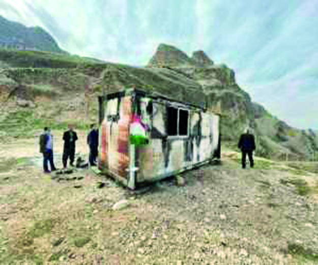 روایتی جدیـــد از سوختن معلمان + عکس