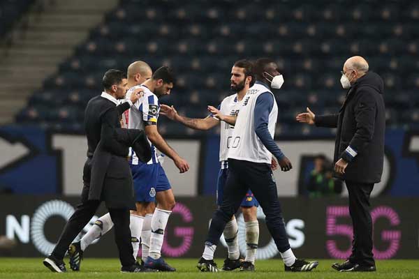 طارمی یاد بازی ایران - پرتغال را زنده کرد / دلداری «پپه» به مهدی (+تصاویر) طارمی یاد بازی ایران - پرتغال را زنده کرد / دلداری «پپه» به مهدی (+تصاویر)