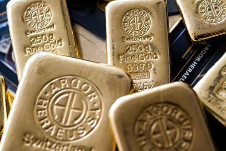 قیمت جهانی طلا افت کرد / هر اونس ۱۷۳۲ دلار