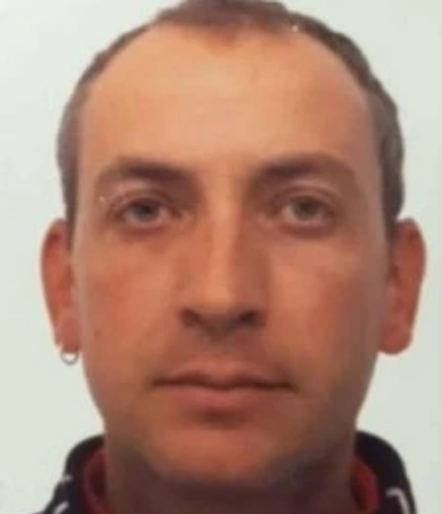 خودکشی پدر خانواده بعد از قتل همسر و فرزندان خردسالش خودکشی پدر خانواده بعد از قتل همسر و فرزندان خردسالش