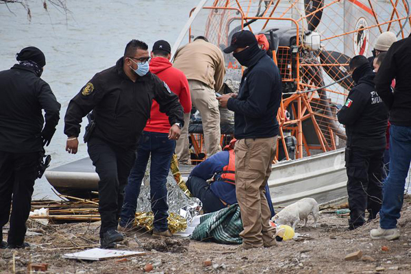 ضرب و شتم خبرنگاران / غرق شدن یک کودک مهاجر (تصاویر)