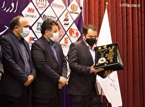 شرکت بیمه کوثر موفق به دریافت تندیس نقره ای شد