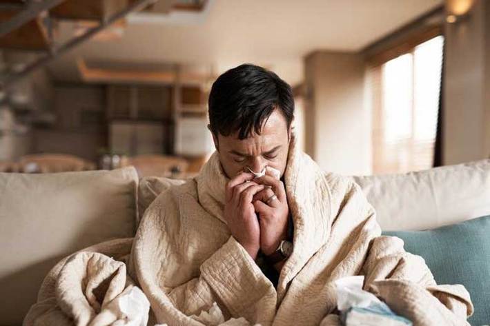 سرماخوردگی بیماری است که فرد تنها کاری که می تواند هنگام مواجهه با آن انجام دهد، استراحت و انتظار برای به پایان رسیدن دوره بیماری است.