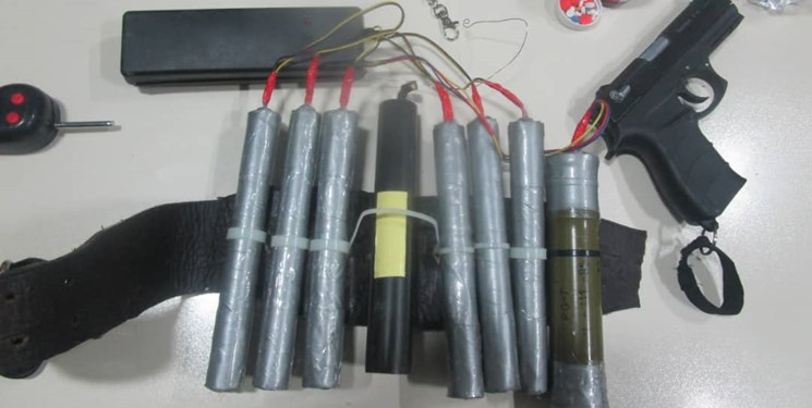 جزئیات تازه‌تری از دستگیری عامل انتحاری؛ از همکاری راننده تاکسی با پلیس تا تجهیزات کشف شده+ عکس