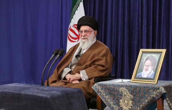 هم اکنون؛ حضور ویدیو کنفرانسی رهبر معظم انقلاب در ستاد ملی مدیریت بیماری کرونا (+عکس)