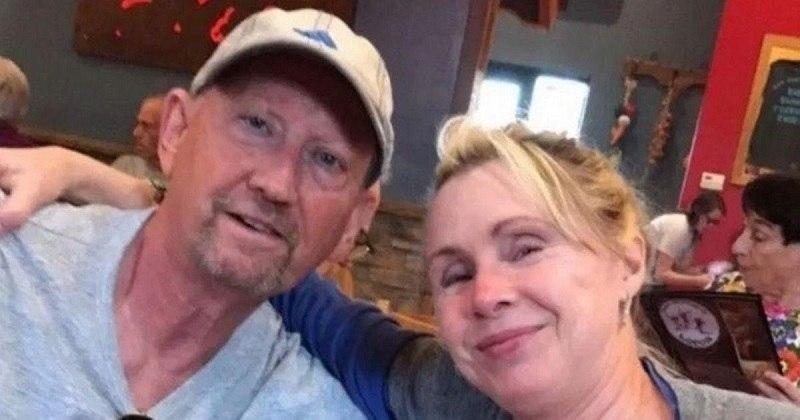 یک مرد آمریکایی قربانی داروی تبلیغی ترامپ شد(+عکس) یک مرد آمریکایی قربانی داروی تبلیغی ترامپ شد(+عکس)