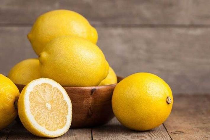 لیموترش منبع شگفت‌انگیز ویتامین B۶، آهن، پتاسیم و فیبر است. مصرف تنها یک عدد لیمو ترش می‌تواند ۱۷۸ درصد از میزان نیاز روزانه بدن به ویتامین C را تامین کند.