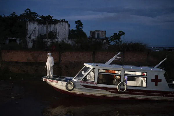 دور دنیا در قاب تصاویر دور دنیا در قاب تصاویر