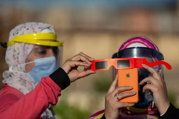 دور دنیا در قاب تصاویر؛ ازدواج در کرونا دور دنیا در قاب تصاویر؛ ازدواج در کرونا