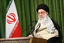 مجادلات مردم را ناراحت میکند همه باید در مقابل دشمن یکصدا باشیم