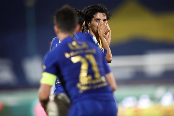 ثبت لحظات فحاشی! (تصاویر)