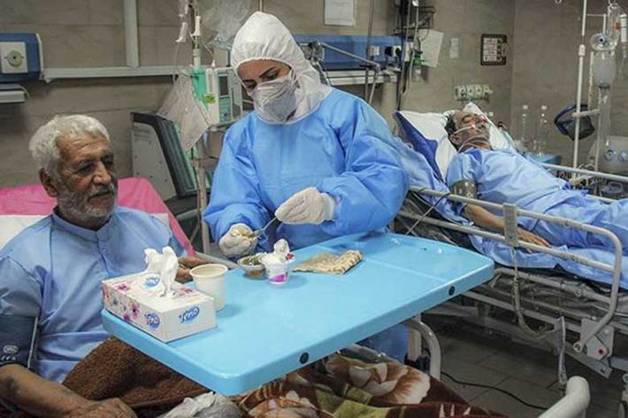معاون غذا و دارو دانشگاه علوم پزشکی ایران با بیان اینکه داروهای بهبود دهنده بیماران کرونایی فقط در بیمارستانها توزیع می‌شود، گفت:‌داروهای خارج از بیمارستانها مورد تایید وزارت بهداشت نیست.
