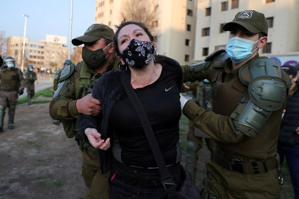 دور دنیا در قاب تصاویر؛ قتل عام پنج جوان در کلمبیا