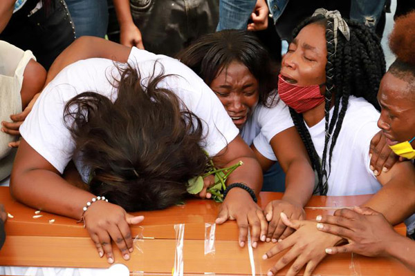 دور دنیا در قاب تصاویر؛ قتل عام پنج جوان در کلمبیا