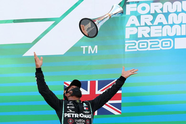 دور دنیا در قاب تصاویر؛ قتل عام پنج جوان در کلمبیا