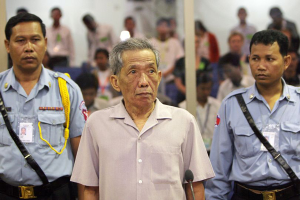 مرگ یک شکنجه گر بدنام (عکس) مرگ یک شکنجه گر بدنام (عکس)