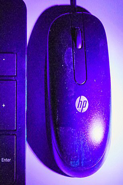 اجتماع ترسناک ویروس کرونا بر روی اجسام محل کار (گزارش تصویری) اجتماع ترسناک ویروس کرونا بر روی اجسام محل کار (گزارش تصویری)