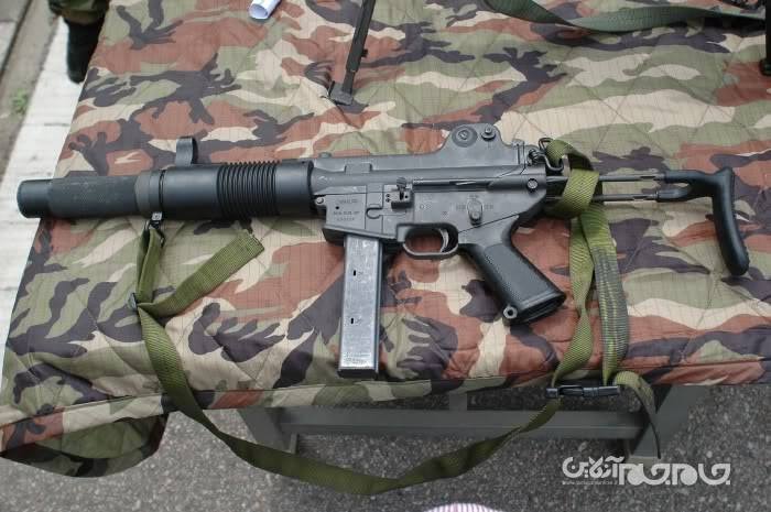 سلاح انفرادی جدید در نمایشگاه دستاوردهای صنایع دفاع+عکس