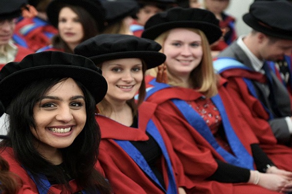 دوره‌های تحصیلی انگلستان، کانادا و سوئیس