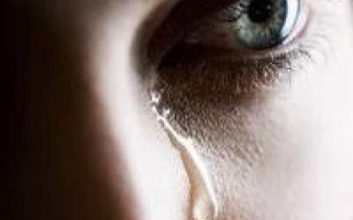 یک روانشناس گفت: حقیقت این است که گریه، یک رها سازی است. اگر گریه نکنید، احساسات شما ممکن است سر ریز شود و شما را از خوشحالی دور نگه دارد.