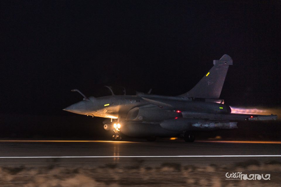 آبروریزی کروزهای آمریکایی در مقابل ساختمان‌های خالی و پدافند قوی/ نسخه یواشکی «بیل کلینتون» برای ترامپ چه بود؟ +عکس