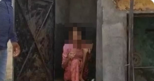 نجات زن هندی پس از یکسال و نیم حبس در توالت نجات زن هندی پس از یکسال و نیم حبس در توالت