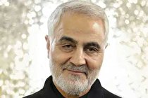 آخرین حضور شهید سپهبد سلیمانی در حرم مطهر رضوی (ع) (+عکس)