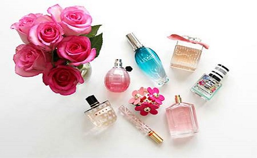 رایحهای شگفتانگیز که سن خانمها را ۷ سال کم میکند/ عطرهایی که شما را مهربانتر و قابل اعتمادتر نشان میدهند رایحهای شگفتانگیز که سن خانمها را ۷ سال کم میکند/ عطرهایی که شما را مهربانتر و قابل اعتمادتر نشان میدهند