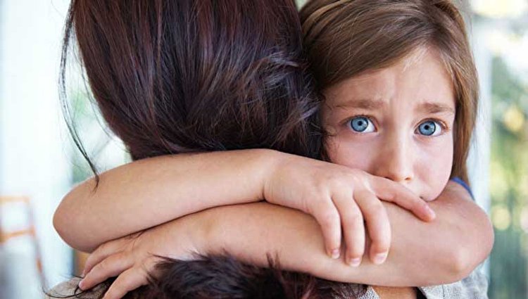 مشکلات ناشی از اضطراب جدایی و وابستگی در کودکان