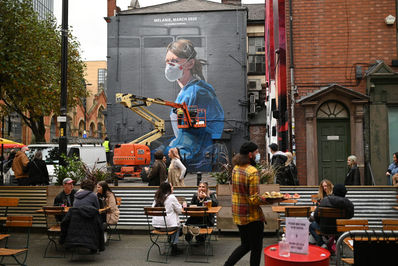 گرافیتی های جدید کرونایی در سراسر جهان گرافیتی های جدید کرونایی در سراسر جهان