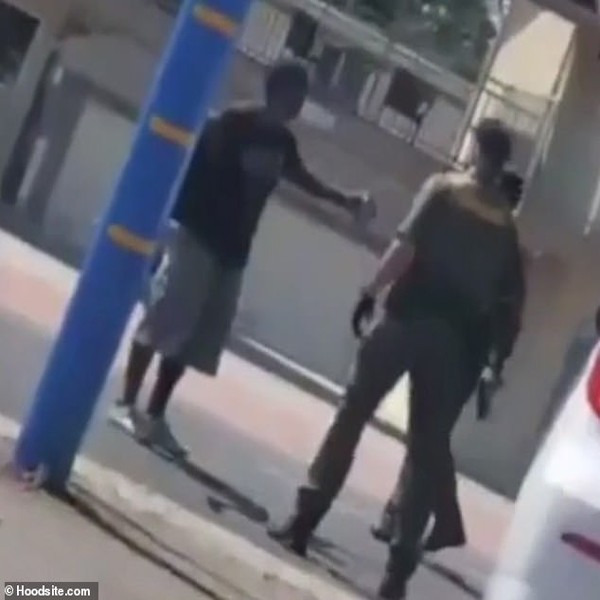 دور دنیا در قاب تصاویر؛ جنجال دوباره قتل یک سیاه پوست در آمریکا دور دنیا در قاب تصاویر؛ جنجال دوباره قتل یک سیاه پوست در آمریکا