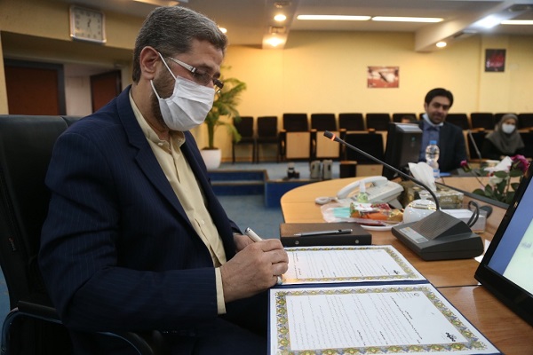 تفاهمنامه همکاری میان معاونت صدای رسانه ملی و وزارت علوم امضا شد تفاهمنامه همکاری میان معاونت صدای رسانه ملی و وزارت علوم امضا شد