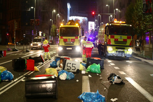 غوغای دستمال توالت در انگلیس! / نجات از زیر آوار 24 بعد از زلزله (تصاویر) غوغای دستمال توالت در انگلیس! / نجات از زیر آوار 24 بعد از زلزله (تصاویر)