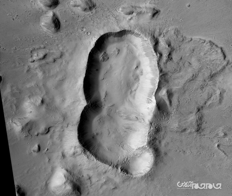 اخترشناسان یک دهانه سه‌گانه جدید روی مریخ کشف کردند+عکس