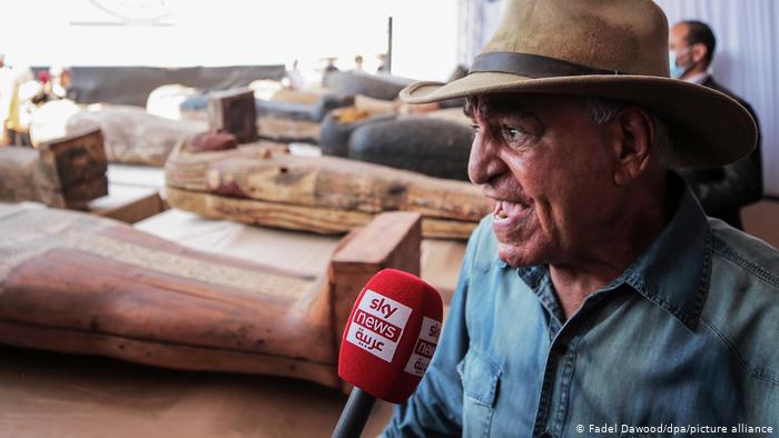 کشف صد تابوت مومیایی و ۴۰ مجسمه در ساقرای مصر (+عکس)