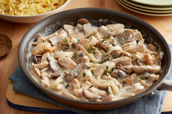 طرز تهیه چیکن استراگانف ساده