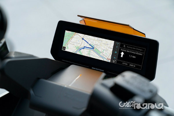 نگاهی به ب‌ام‌و موتوراد Definition CE 04؛ جذابیت خالص یک اسکوتر برقی+عکس