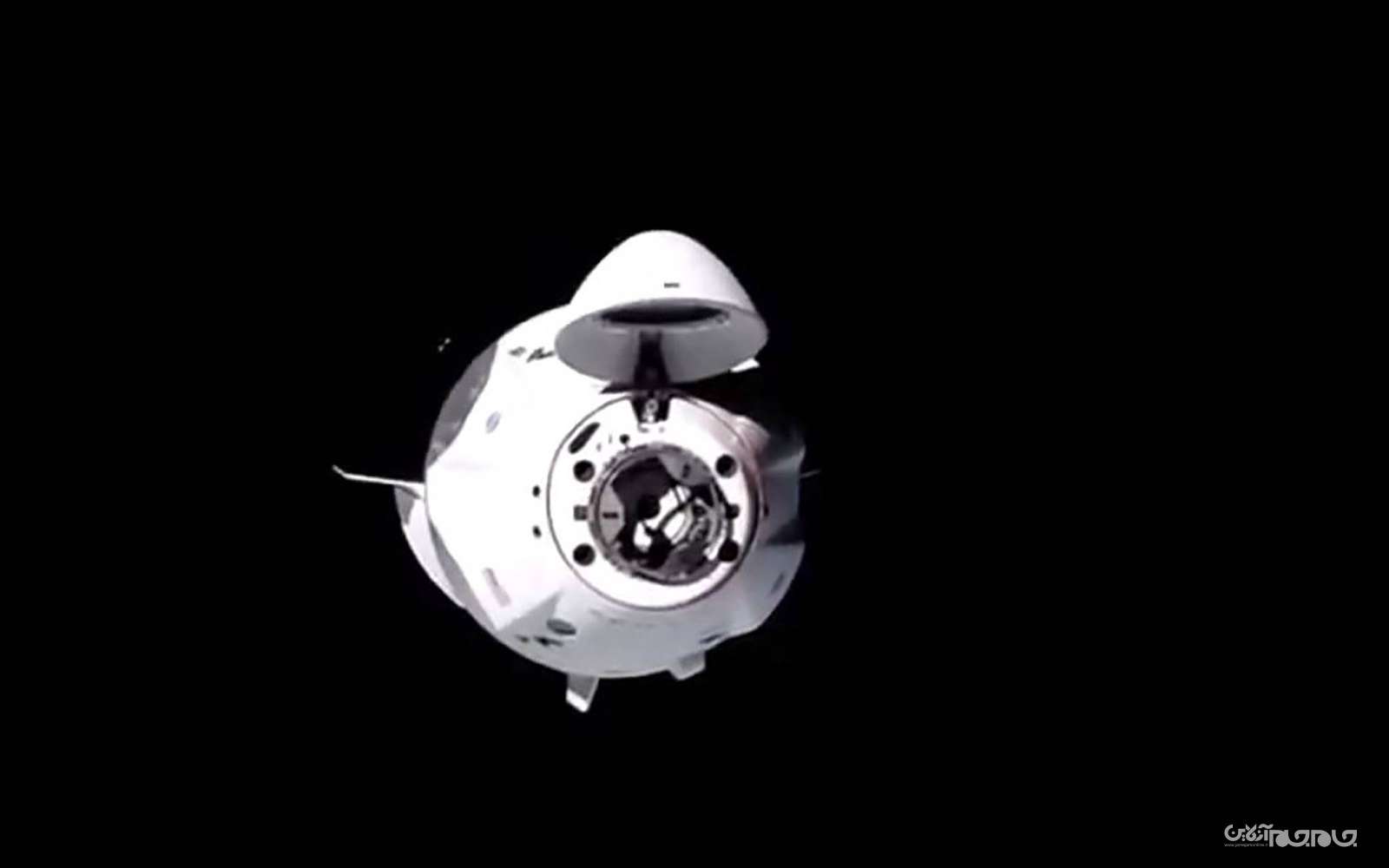 فضاپیمای کرو دراگون اسپیس ایکس، چهار فضانورد ناسا را به ایستگاه فضایی بین‌المللی رساند+عکس