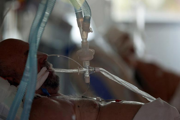 مرگ و زندگی در بخش مراقبت های ویژه بیمارستان ها (گزارش تصویری)