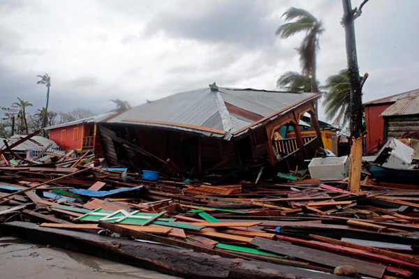 بلایی که طوفان سر این کشور آورد (تصاویر)