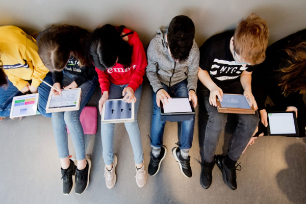 آینده ای که از گذشته نشات می گیرد! آینده ای که از گذشته نشات می گیرد!