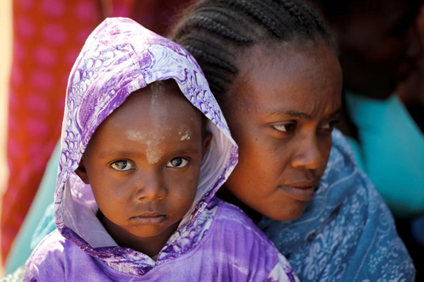 معترضانی که اتومبیل آتش می زنند (تصاویر) معترضانی که اتومبیل آتش می زنند (تصاویر)