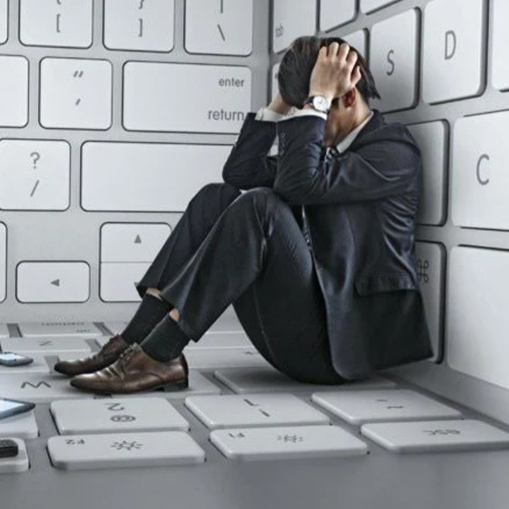 عوارض و پیامدهای اعتیاد به اینترنت عوارض و پیامدهای اعتیاد به اینترنت