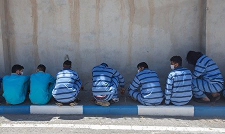 دستگیری ۲۲ سارق با ۲۸ فقره سرقت در چهارمحال و بختیاری دستگیری ۲۲ سارق با ۲۸ فقره سرقت در چهارمحال و بختیاری