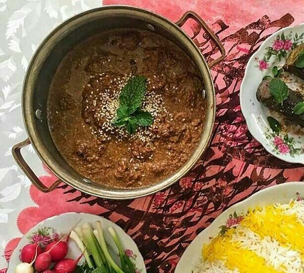 طرز تهیه خورشت فسنجان خوشمزه و خانگی