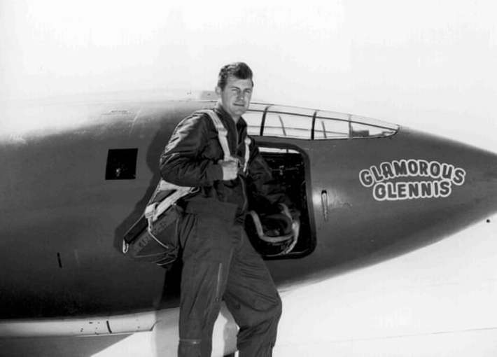 مرگ معروف‌ترین خلبان جهان در ۹۷ سالگی