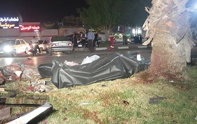 چهار کشته در تصادف پژو پارس با درختان نخل چهار کشته در تصادف پژو پارس با درختان نخل